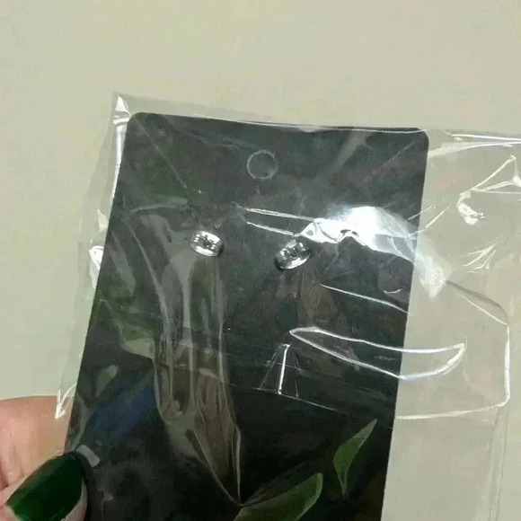 Vintage 80s mother of pearl earrings - Picture 7 of 7